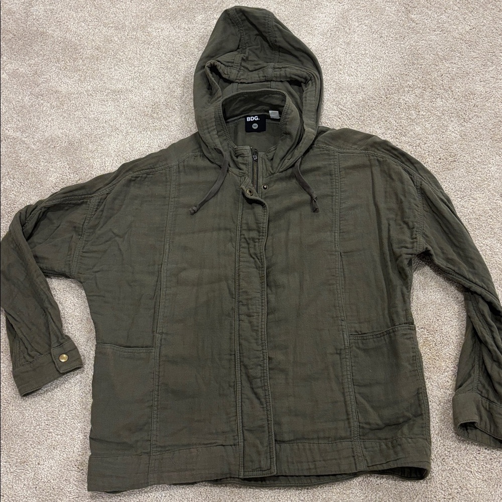 BDG olive cotton zip and snap front hooded jacket size medium good condition